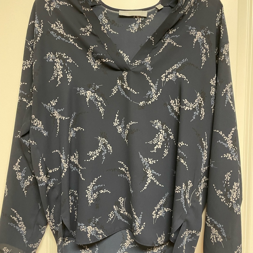 Vince blue top extra small